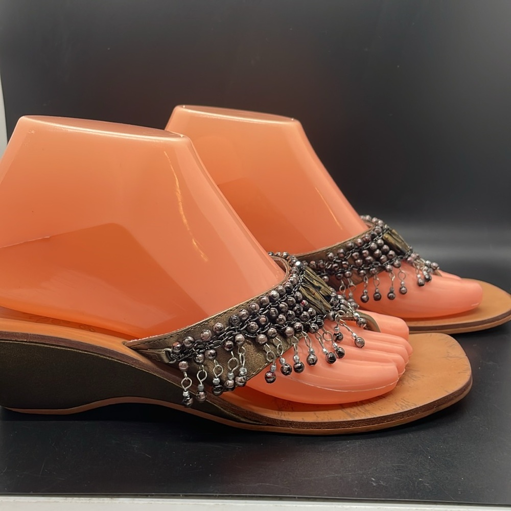 Yellow Box metallic bronze gold beaded Alexis slip on sandals Size 6.5 - Picture 6 of 15
